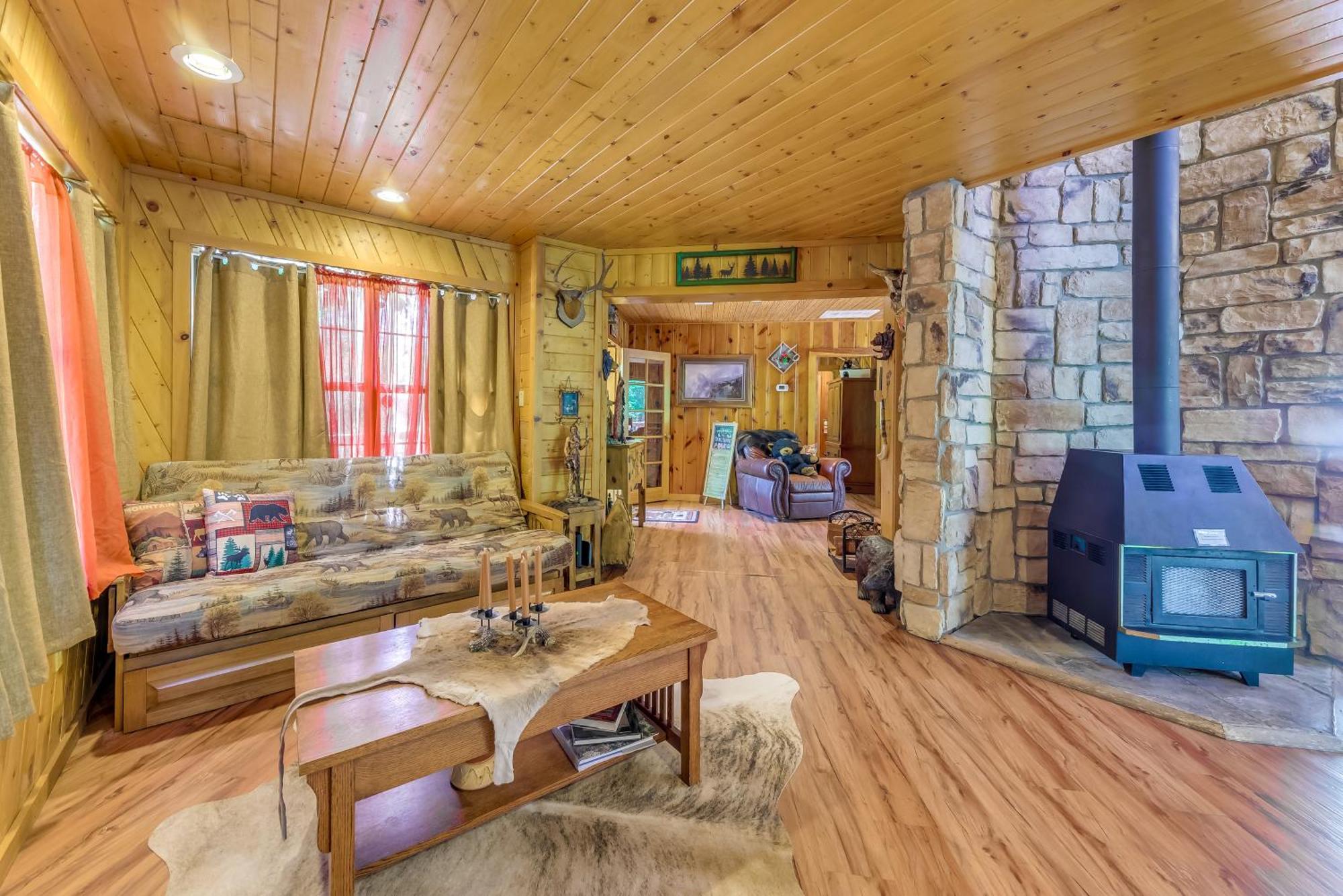 Unique Bear Country Cabin In Ruidoso With Hot Tub! Exterior photo