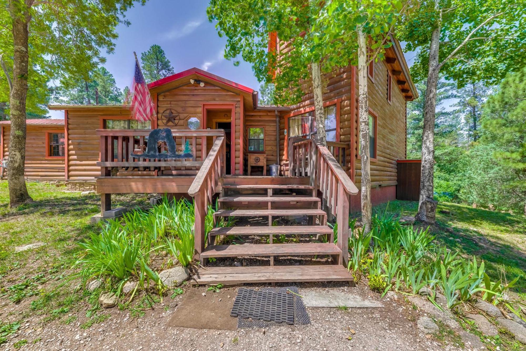 Unique Bear Country Cabin In Ruidoso With Hot Tub! Exterior photo